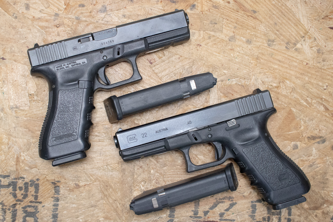 GLOCK 22 Gen3 40 S&W Police Trade-In Pistols (Very Good Condition)